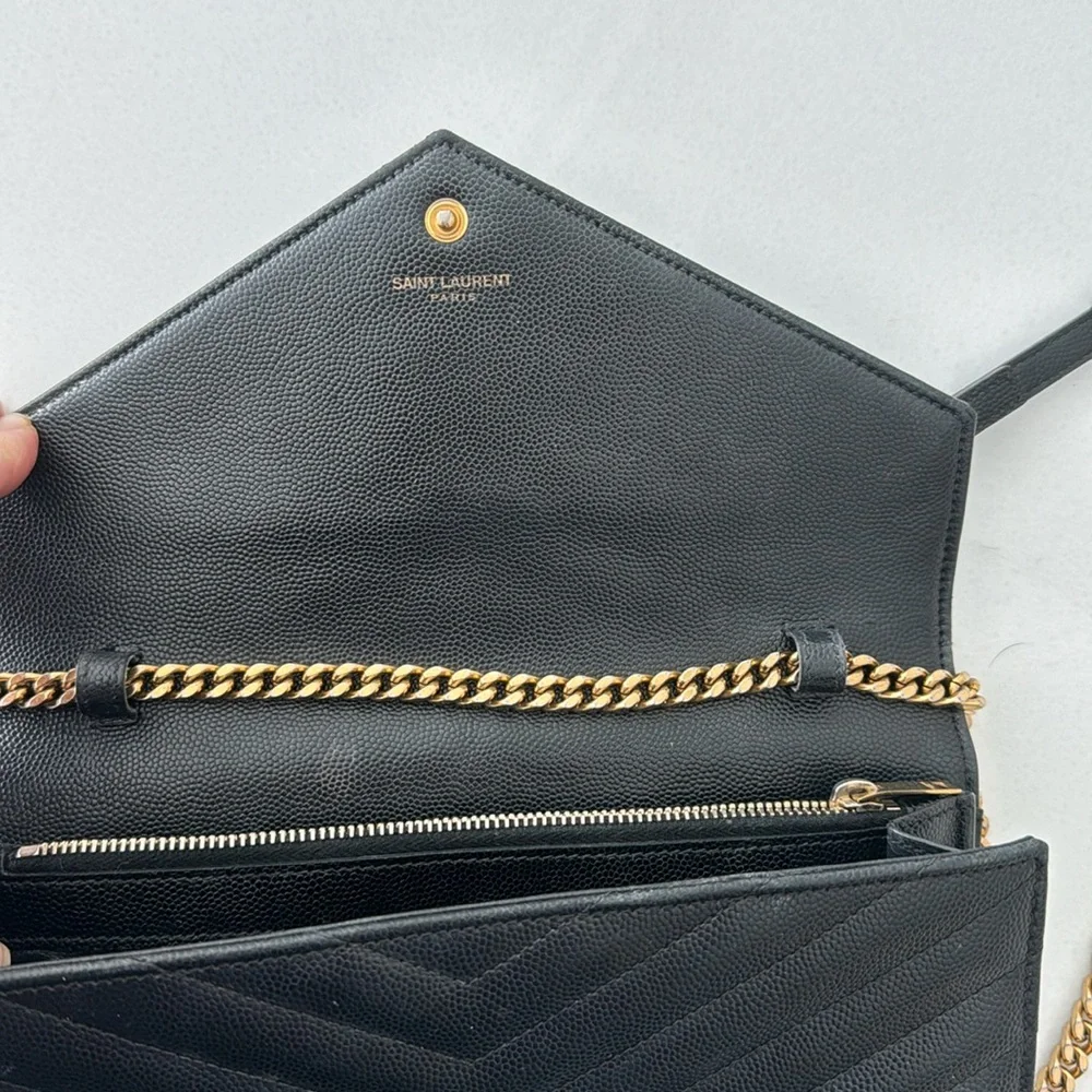 Saint Laurent Black Crossbody Bag with Gold Chain - Picture 5 of 6